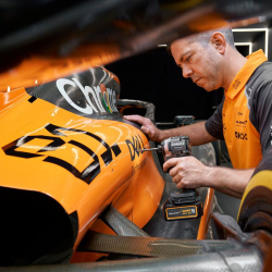 Dewalt DCF85MP2T 18V XR Darbeli Vidalama (2x5 Ah)