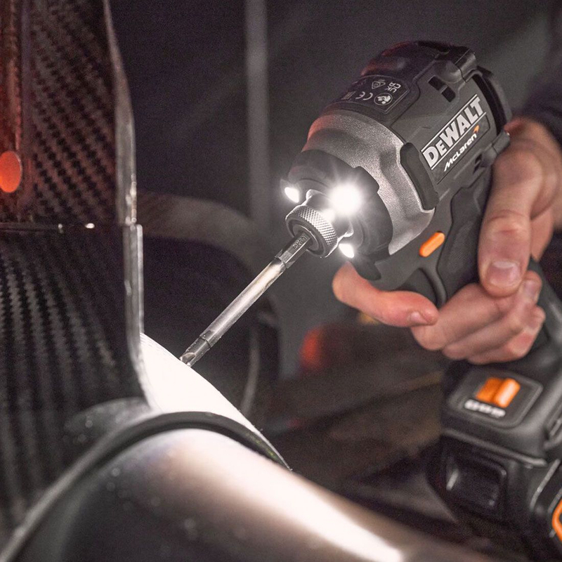 Dewalt DCF85MP2T 18V XR Darbeli Vidalama (2x5 Ah)