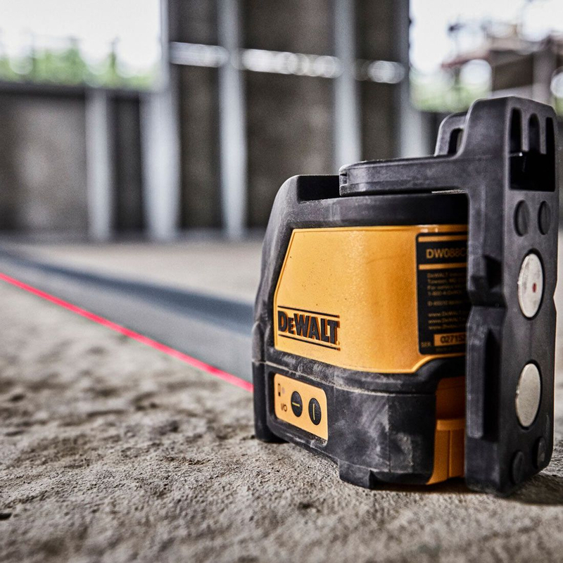 Dewalt DW088K Otomatik Hizalamalı Çizgi Lazer Distomat