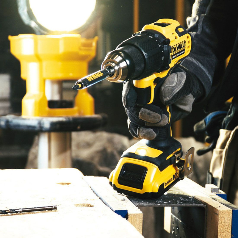 Dewalt DCD709D2T 18V XR Darbeli Matkap (2x2Ah)