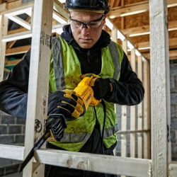 Dewalt DWE305PK 1100W 28 mm Tilki Kuyruğu Testere