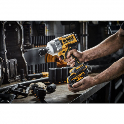 DEWALT DCF961NT 18V XR Kömürsüz Somun Sıkma 1/2" 1626 Nm (Solo)